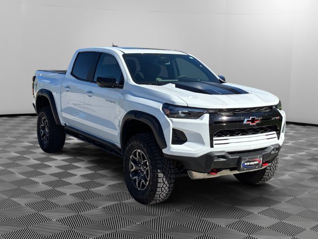 New 2026 Chevrolet Colorado ZR2 w/ Technology Package AWD/4WD image 7