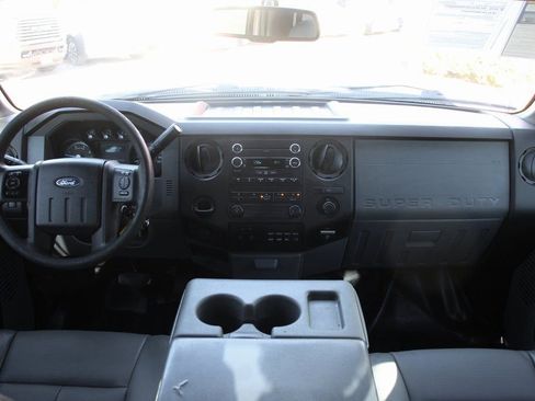 Used 2016 Ford F550 2WD Crew Cab Super Duty image 24
