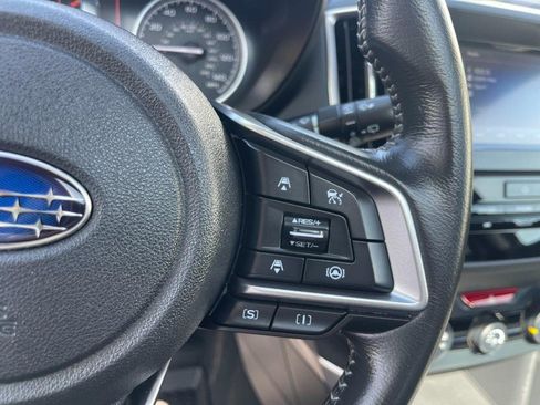 Used 2023 Subaru Forester Premium AWD/4WD image 25