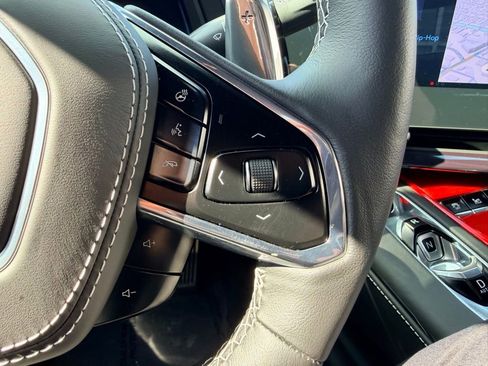 Used 2024 Chevrolet Corvette Stingray w/ Stealth Interior Trim Package image 29