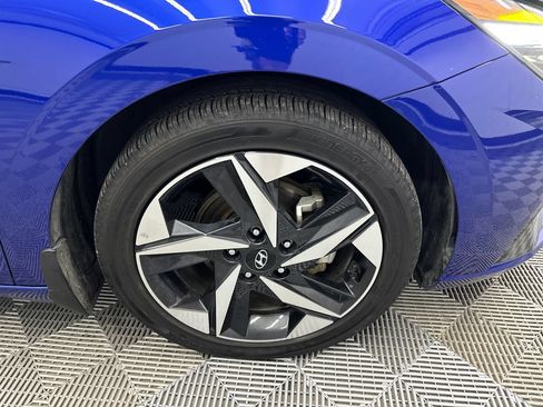 Used 2023 Hyundai Elantra Limited FWD image 14