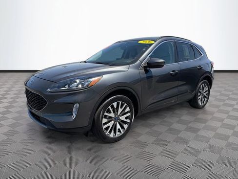 Used 2020 Ford Escape Titanium AWD/4WD image 3