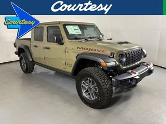 New 2026 Jeep Gladiator Mojave AWD/4WD video 1