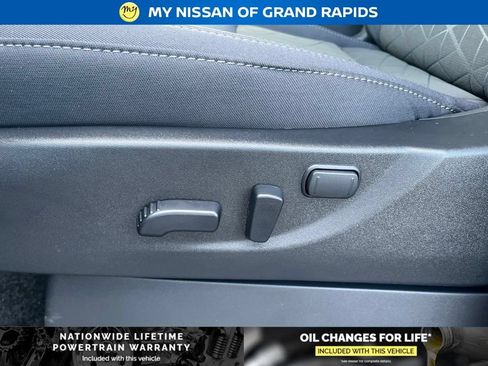 New 2026 Nissan Frontier SV w/ SV Convenience Package AWD/4WD image 13