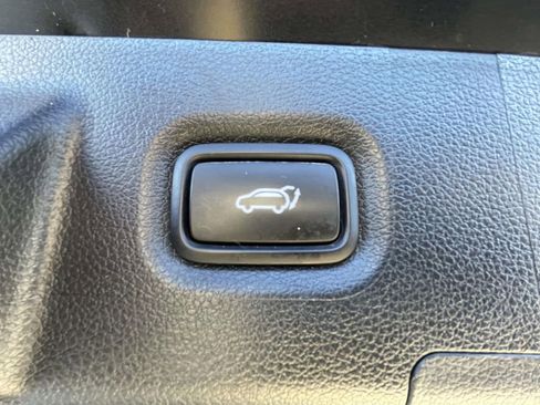 Used 2022 Hyundai Santa Fe Limited image 11