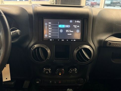 Used 2017 Jeep Wrangler Sport w/ Connectivity Group image 25