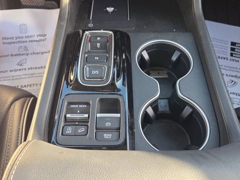 Used 2023 Honda Pilot Elite image 18