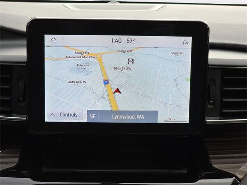 Used 2022 Ford Explorer Limited image 26