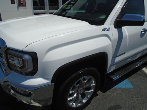 Used 2017 GMC Sierra 1500 SLT AWD/4WD image 11