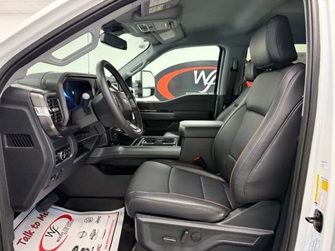 New 2026 Ford F250 Lariat w/ Lariat Premium Package image 11