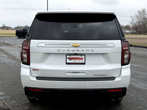 Used 2021 Chevrolet Suburban Premier image 4
