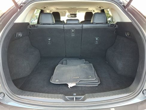 Used 2017 MAZDA CX-5 Touring w/ Preferred Equipment Package image 31