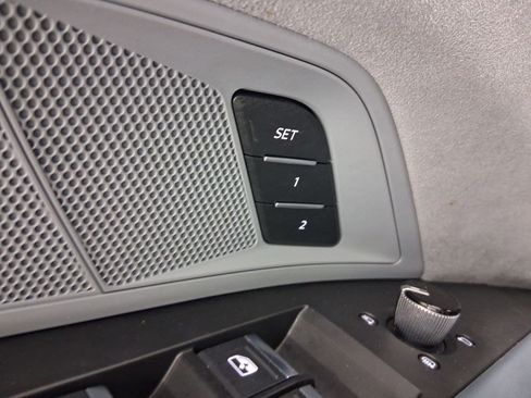 Used 2022 Audi e-tron GT Prestige image 20