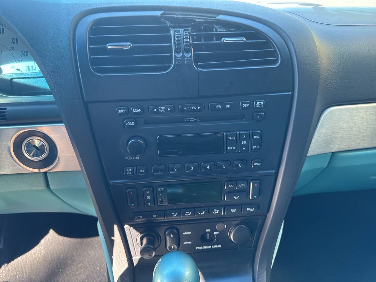 Used 2002 Ford Thunderbird RWD image 15