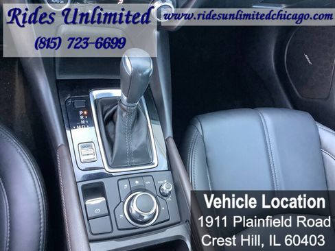 Used 2018 MAZDA MAZDA3 Touring FWD image 22