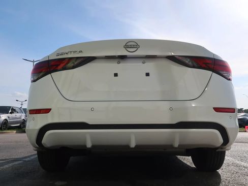 Used 2025 Nissan Sentra S FWD image 10