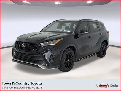Used 2023 Toyota Highlander XSE