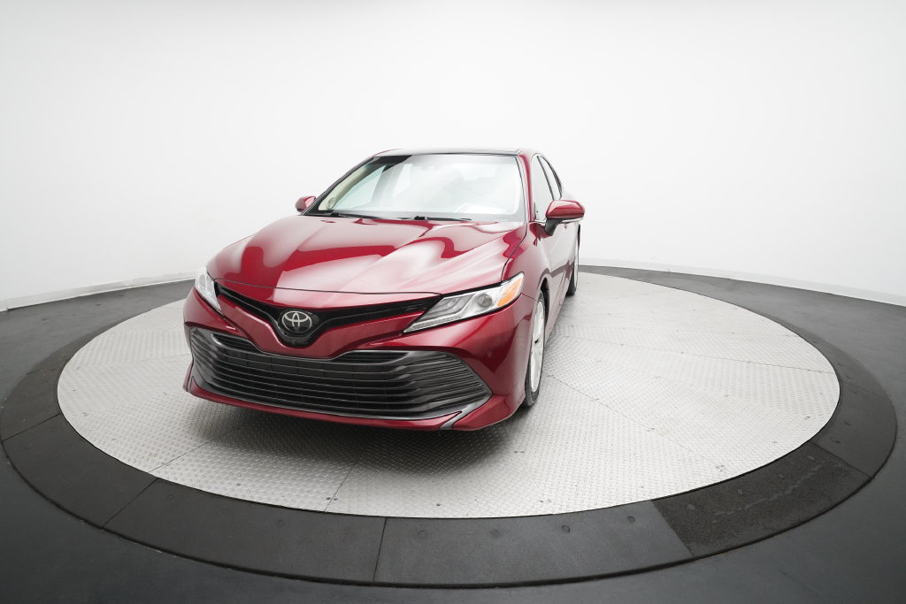 Used 2018 Toyota Camry XLE w/ Audio Package FWD image 12