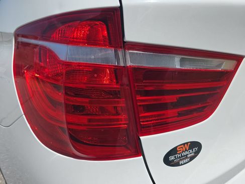 Used 2017 BMW X3 sDrive28i RWD image 33