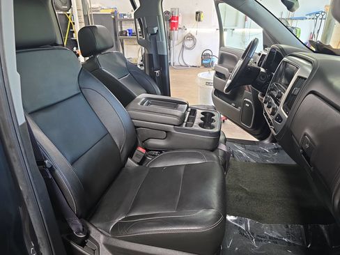 Used 2017 GMC Sierra 1500 SLT w/ Max Trailering Package AWD/4WD image 10