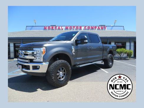 Used 2018 Ford F350 Lariat w/ Lariat Ultimate Package AWD/4WD image 1