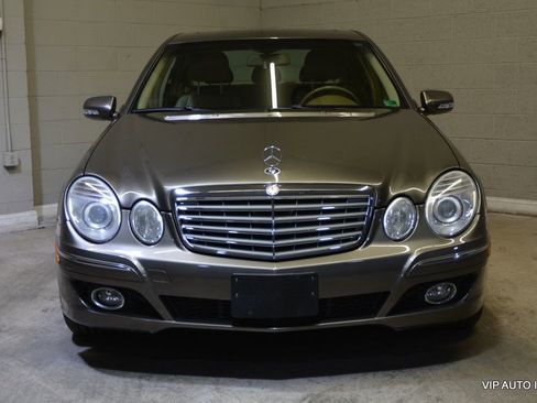 Used 2008 Mercedes-Benz E 320 BlueTEC Sedan image 5
