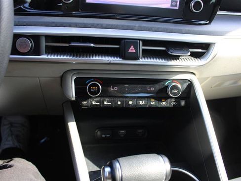 Used 2022 Kia K5 LXS FWD image 15