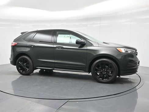 Used 2022 Ford Edge SE w/ Black Appearance Package AWD/4WD image 25