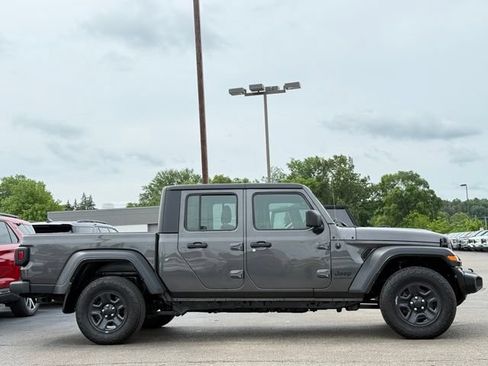 Used 2022 Jeep Gladiator Sport AWD/4WD image 33