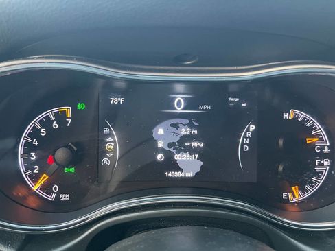 Used 2020 Jeep Grand Cherokee Limited w/ Luxury Group II image 20