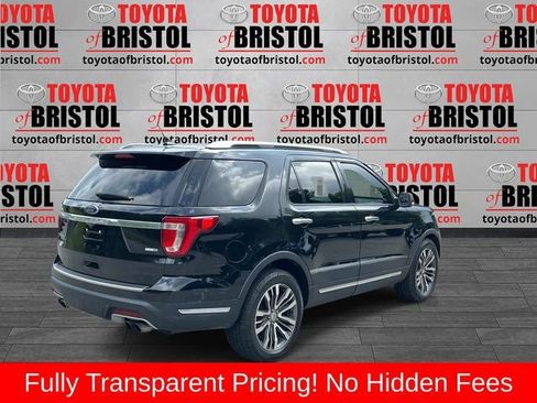 Used 2018 Ford Explorer Platinum AWD/4WD image 3