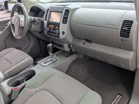 Used 2020 Nissan Frontier SV RWD image 20