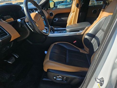 Used 2019 Land Rover Range Rover Sport HSE Dynamic image 14