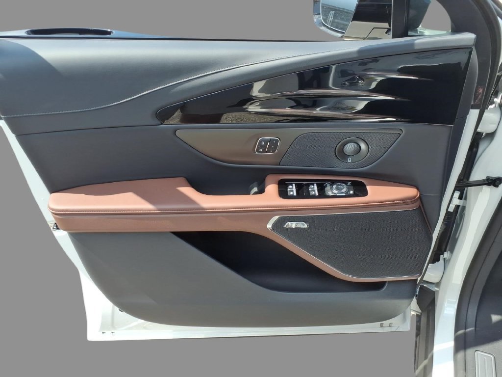 New 2026 Lincoln Nautilus Reserve AWD/4WD image 15