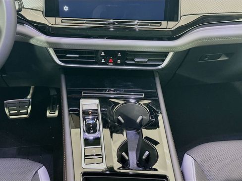 New 2026 Volkswagen Atlas Peak Edition AWD/4WD image 19