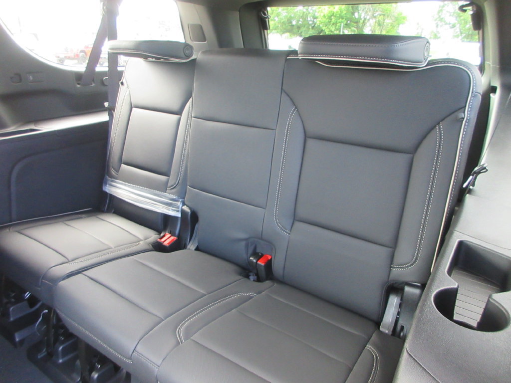 New 2026 GMC Yukon XL Elevation w/ Elevation Premium Package AWD/4WD image 13