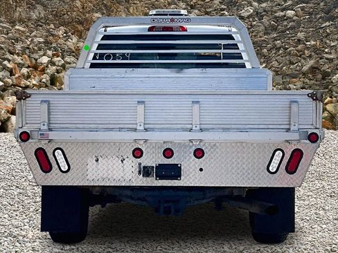 Used 2018 Chevrolet Silverado 2500 W/T w/ WT Convenience Package image 4