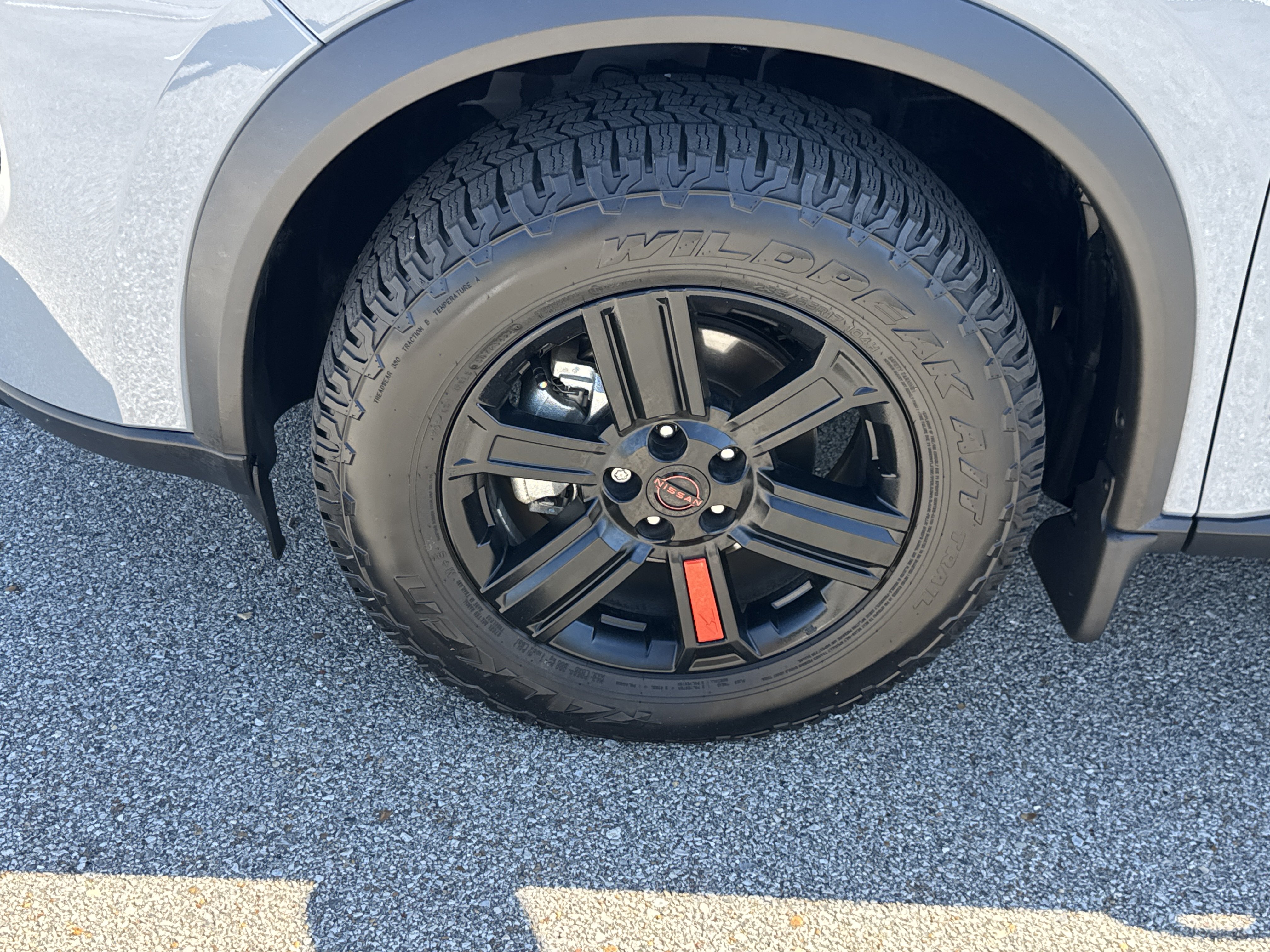 Used 2025 Nissan Rogue SV AWD/4WD image 9