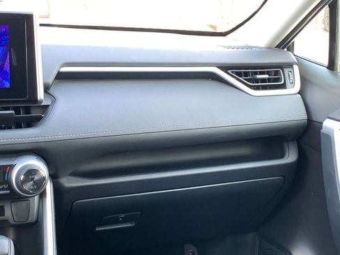 Used 2025 Toyota RAV4 LE image 34