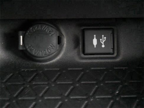 Used 2019 Toyota RAV4 LE image 23