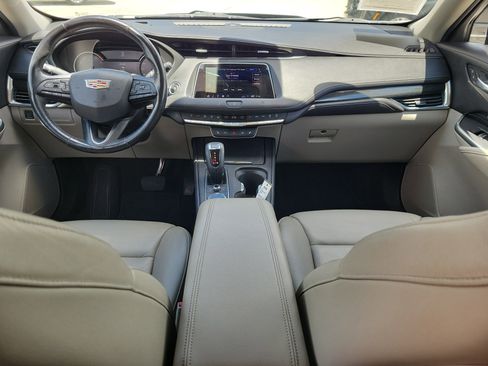 Used 2019 Cadillac XT4 Premium Luxury w/ Cold Weather Package FWD image 12
