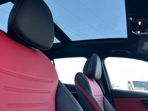 Used 2024 Mercedes-Benz GLC 43 AMG 4MATIC image 17