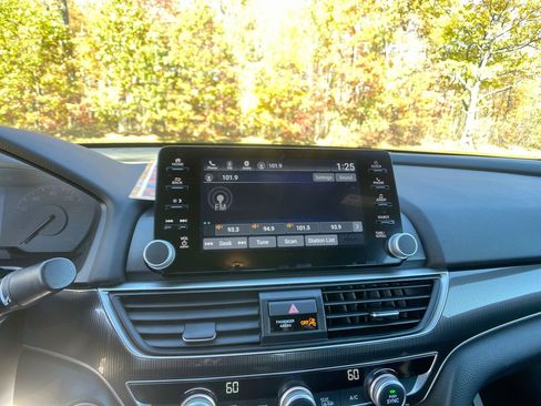 Certified 2022 Honda Accord Sport image 17