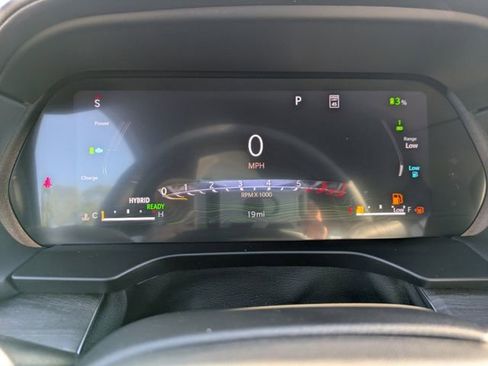 New 2025 Jeep Grand Cherokee Overland w/ Trailer Tow Package image 32