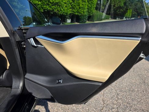 Used 2014 Tesla Model S P85 RWD image 25