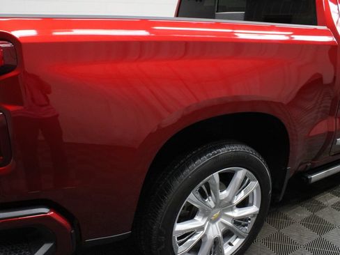 Used 2024 Chevrolet Silverado 1500 High Country w/ High Country Premium Package AWD/4WD image 45