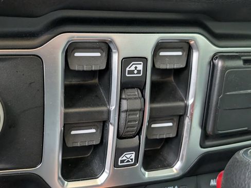 Used 2026 Jeep Gladiator Sport AWD/4WD image 31