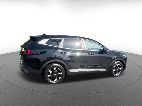 Used 2026 Kia Sportage LX FWD image 11