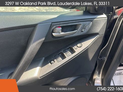 Used 2013 MAZDA MAZDA3 i Touring image 20