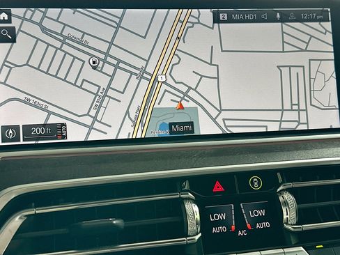 Used 2023 BMW X5 sDrive40i w/ Parking Assistance Package image 13